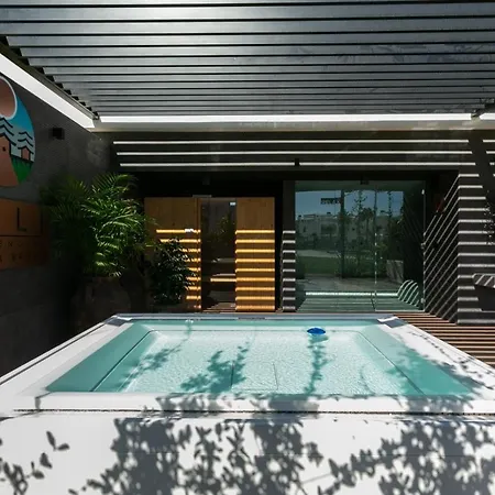 W Hiszpanii, W Rezydencji Bali Apartamento