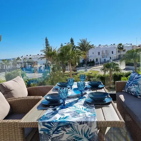 W Hiszpanii, W Rezydencji Bali Apartamento Torrevieja